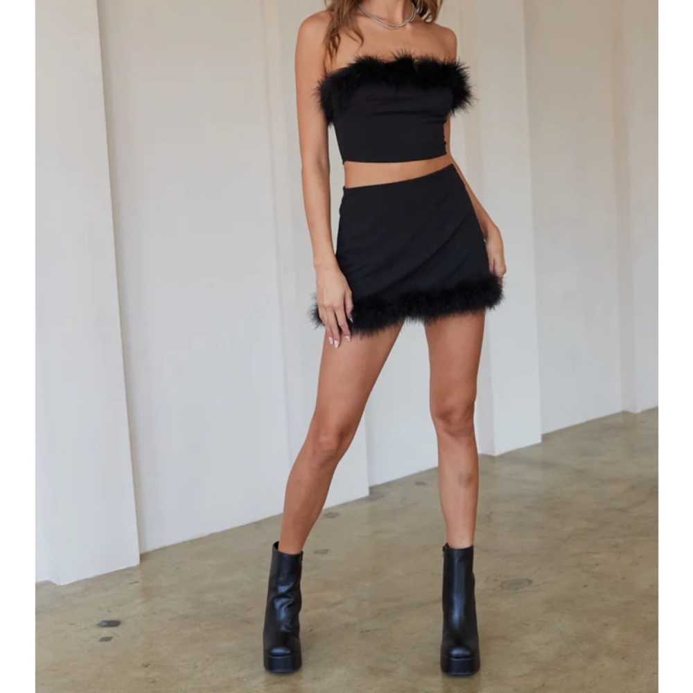Black Satin Feather Trim Mini Skirt Size 4